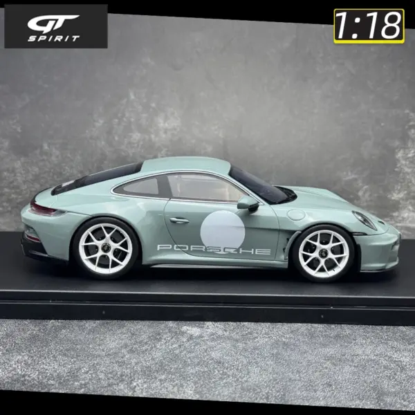 GT Spirit 1:18 Porsche 911 S/T Shore Model - Image 3