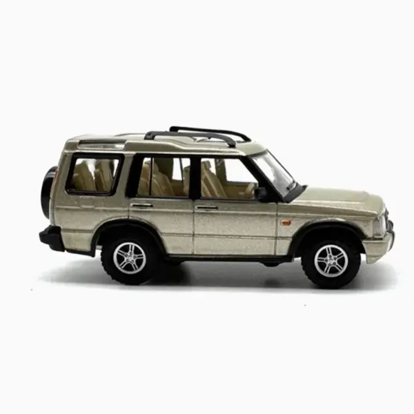 1:76 Land Rover Discovery 2/Defender Model Car - Image 2