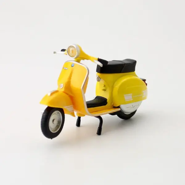 Caipo 1:18 Scale Motorcycle Model - Image 7