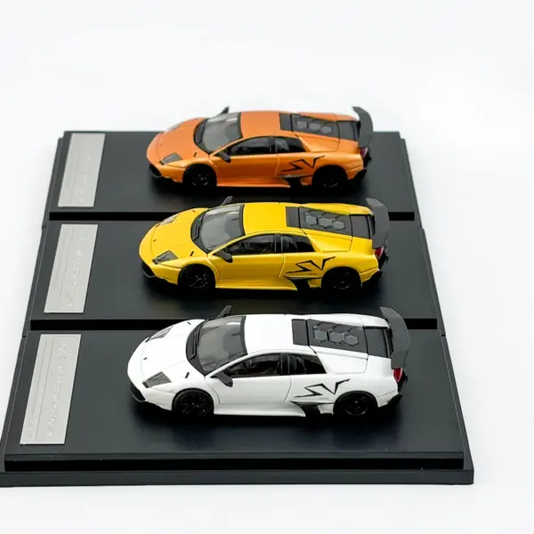 HRM 1:64 Scale Diecast Lamborghini LP670 SV Supercar - Image 2
