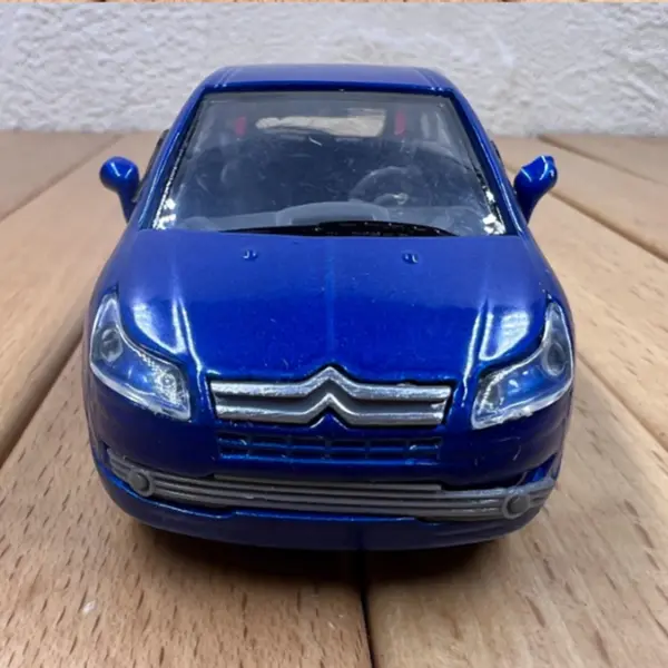 1:64 Scale Citroen 2004 C4 Alloy Model Car - Image 4