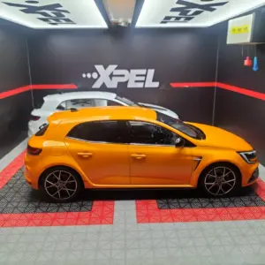 1:18 Scale Renault Megane R.S Trophy-R Model 10 Sc8d5c41ed338422c8d4703d0913ec3faH