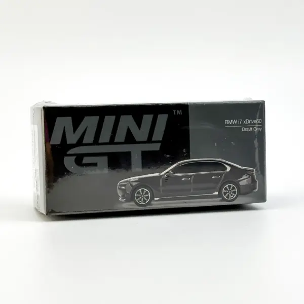 Mini GT 1:64 BMW i7 Diecast Model Car - Image 8
