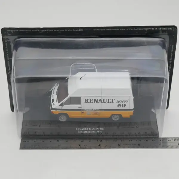 1:43 Scale Diecast Renault Trafic 1984 Van - Image 6