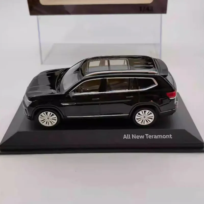 Diecast Alloy VW New Teramont Model 1:43 3 Diecast Alloy VW New Teramont Model 1:43 - Image 3