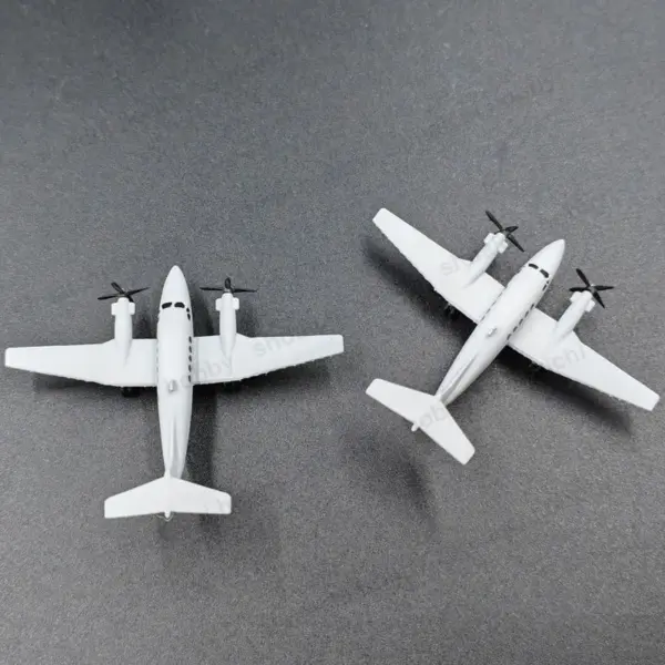 2PCS 1/350 Scale B200 King Air Model - Image 2