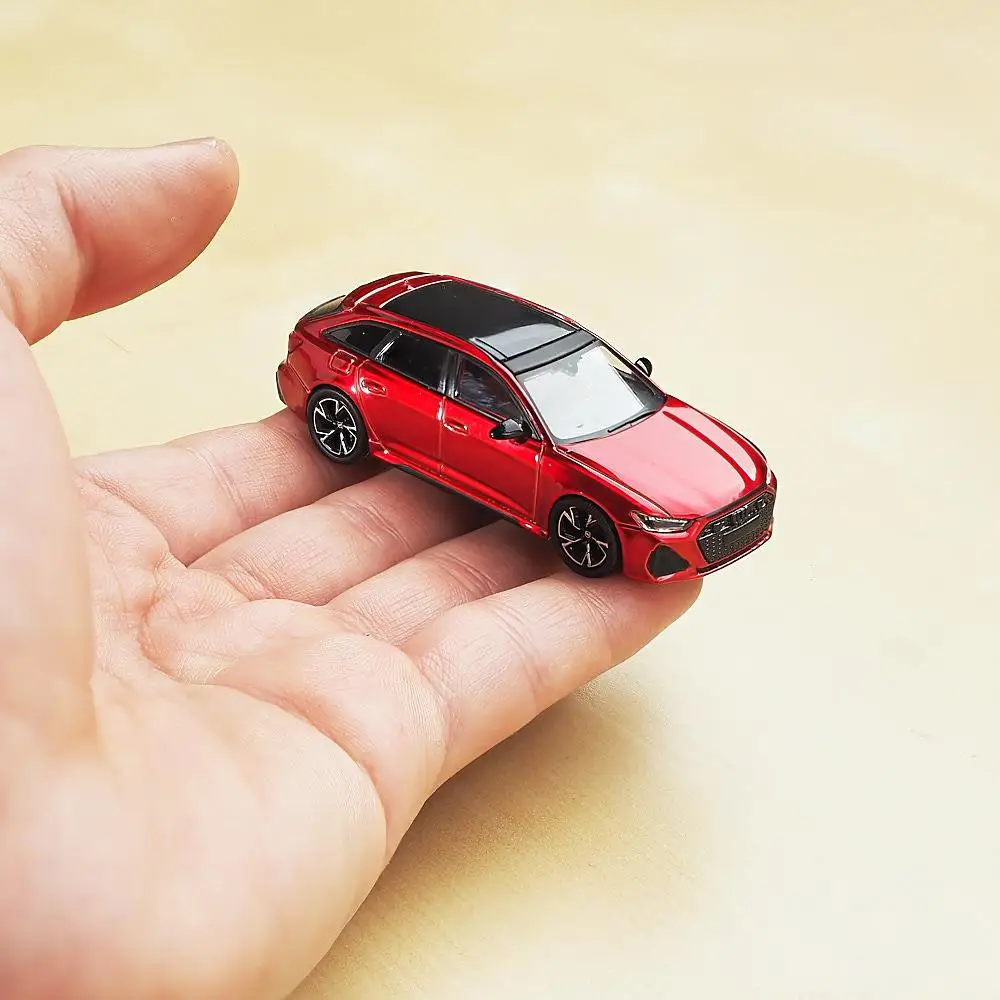 1:64 Audi RS6 Quattro Alloy Diecast Car 5 1:64 Audi RS6 Quattro Alloy Diecast Car - Image 5