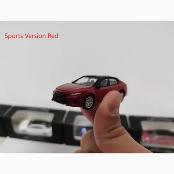 1:64 Scale Toyota Camry Diecast Model Car - Image 8