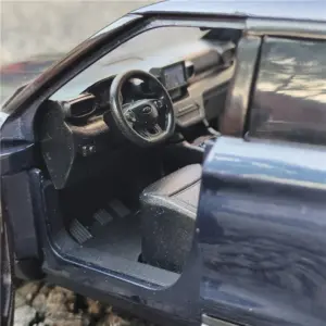 1:24 Alloy Ford Explorer XLT Diecast Model 10 Scba76d198f6742d28ab4cd32a276fd11E