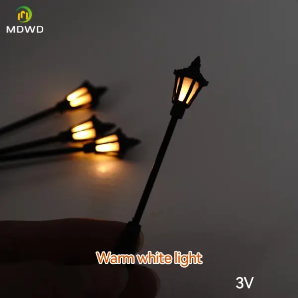 5pcs Street Lamps for Railway Scenery - Image 4
