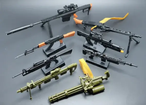 1:6 Scale Gun Model Set - 8 Pieces - Image 2