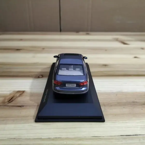 2011 Passat Diecast Model 1:43 Scale Flaws - Image 5
