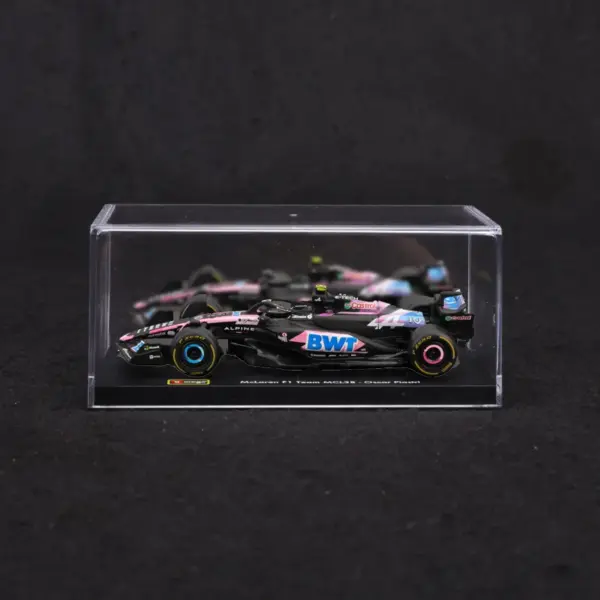 Bburago 1:43 Alpine F1 A524 Model Car - Image 8