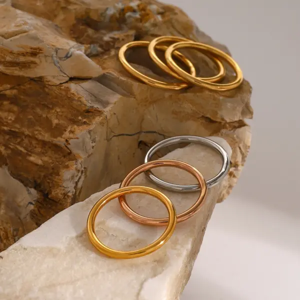 Colorblocked Stainless Steel Rings Set for Women - Image 5