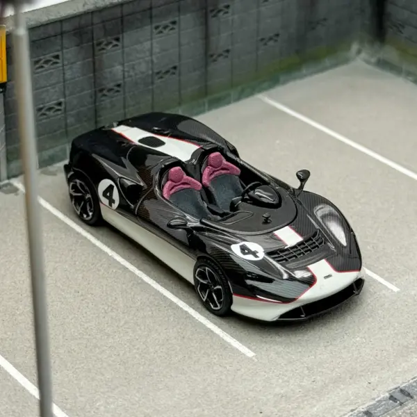 McLaren Elva 1:64 Diecast Alloy Car Model - Image 7