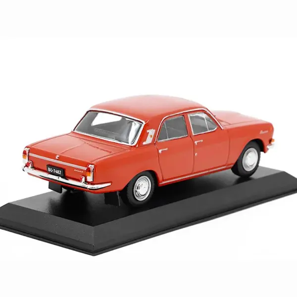Soviet Gaz Volga M24 1:43 Alloy Model Flaws - Image 2