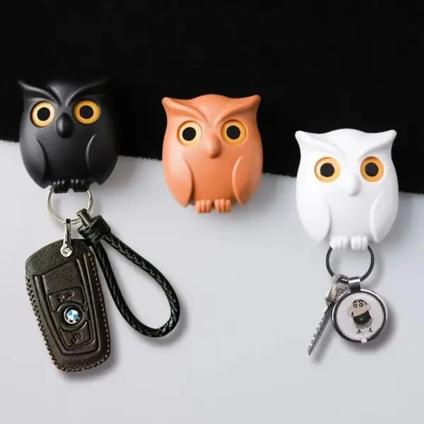 Winking Owl Magnetic Key Hook Decor - Image 2