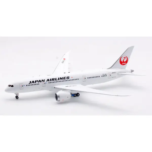 Japan Airlines Boeing 787-8 Scale Model JA844J - Image 5