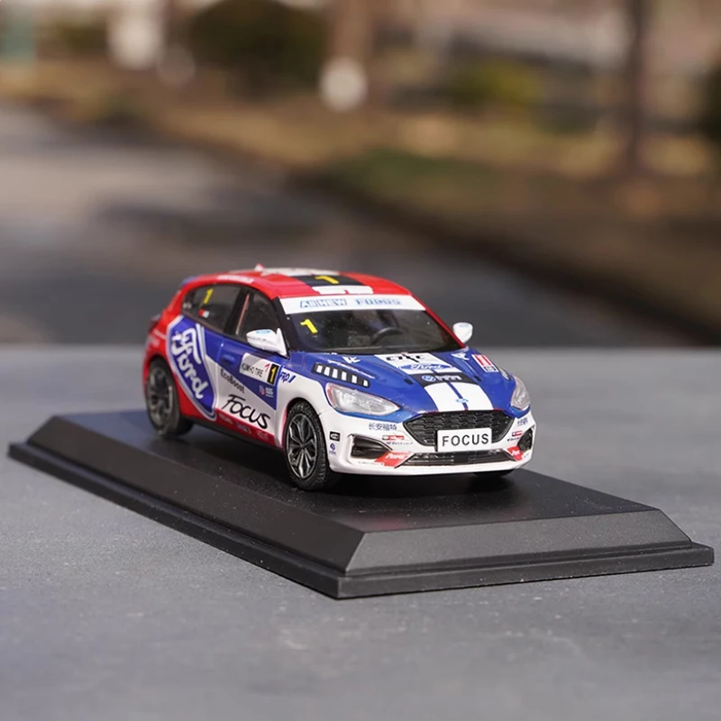 1:32 Scale Alloy Ford FOCUS ST Rally Car Model 2 1:32 Scale Alloy Ford FOCUS ST Rally Car Model - Image 2