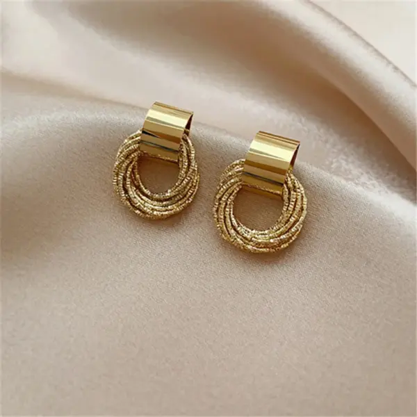 Asymmetrical Black Round Stud Earrings - Image 14