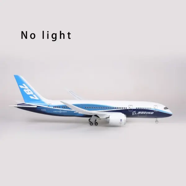Original Boeing 747 Diecast Model Aircraft 1/160 - Image 8