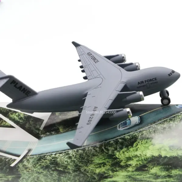 C-17 Globemaster III Airplane Model Toy - Image 6
