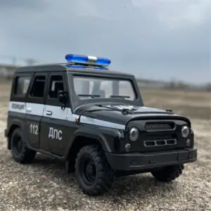 1/18 UAZ Hunter Alloy Off-road Diecast Car Model 15 Sd3a3184c1f6646bb82e07e3af92d109ec