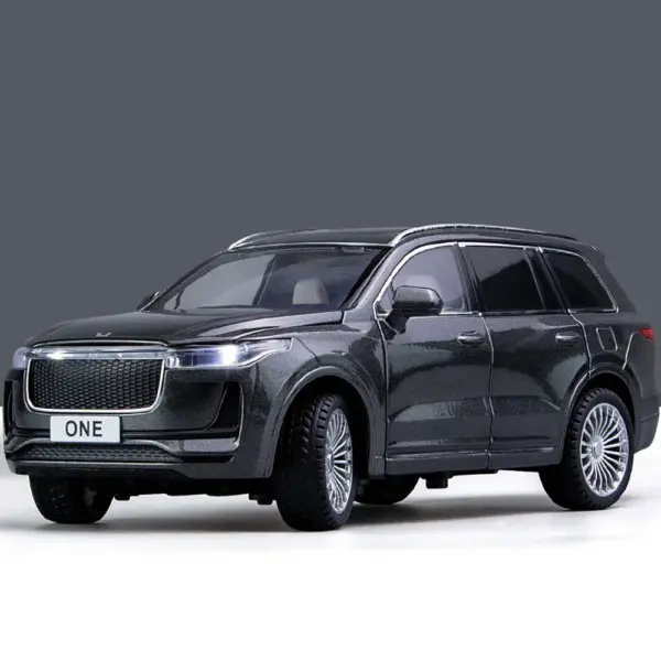 1:24 Diecast Toy Car Model with Sound and Light - Image 7