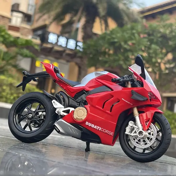 1/12 Ducati Panigale V4S Alloy Motorcycle Model - Image 7