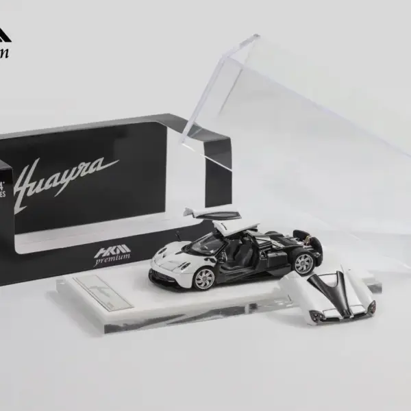 Pagani Huayra Coupe 1:64 Diecast Model - Image 8