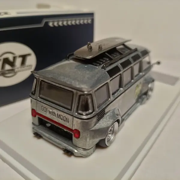 TNT 1:64 Diecast VW T1 RWB Bus Model - Image 4