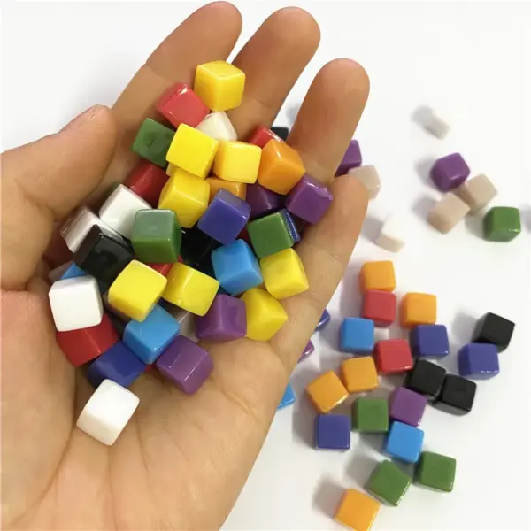 100 Pcs Clear 8mm Acrylic Square Dice Set - Image 27