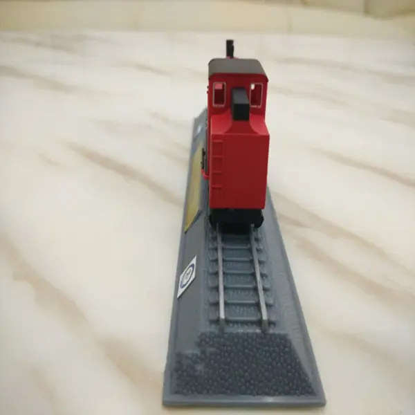 Diecast 1/160 Argentine Red Steam Train Model - Image 2