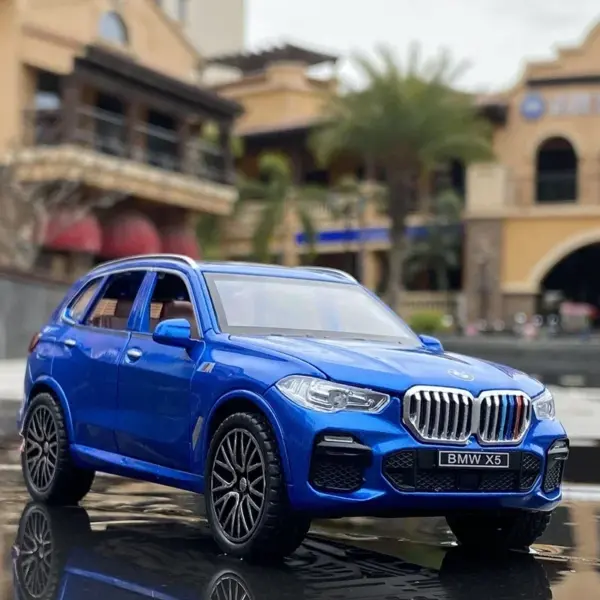 1:32 BMW X5 Alloy Diecast Model Car - Image 11