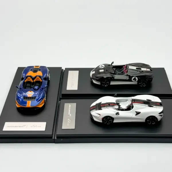 McLaren Elva 1:64 Diecast Alloy Car Model - Image 2