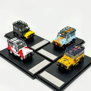 Master 1:64 Diecast Land Rover Defender 90