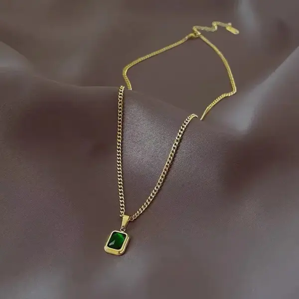 Vintage Green Zircon Square Pendant Necklace - Image 5