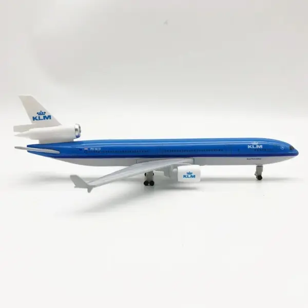 20cm KLM MD-11 Model Aircraft with Landing Gears - Image 6
