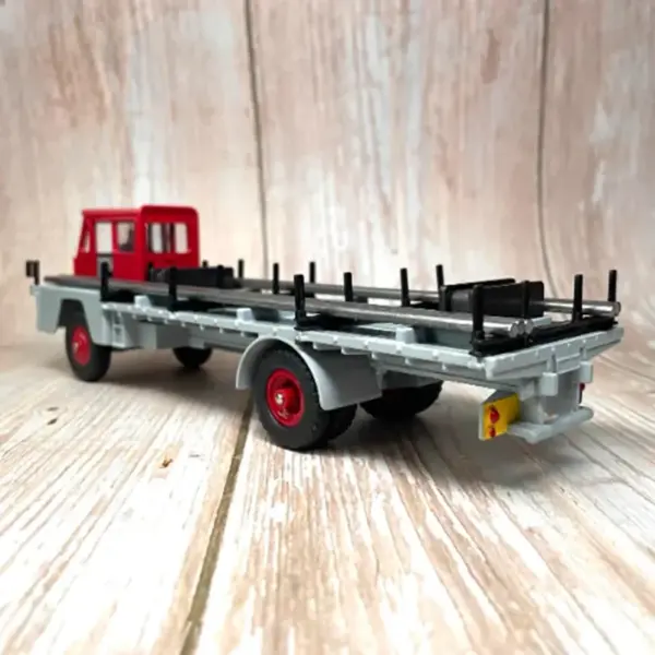 1:43 Scale Dinky Saviem Alloy Transporter Model - Image 6