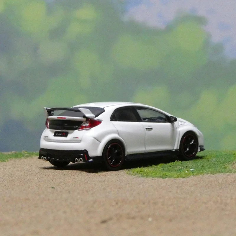 1:64 Scale Diecast Civil TypeR FK2 Model Car 5 1:64 Scale Diecast Civil TypeR FK2 Model Car - Image 5
