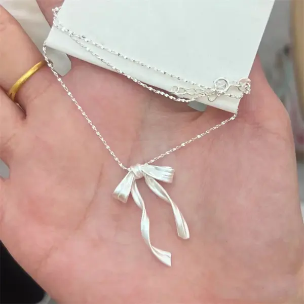 Elegant Bow Pendant Necklace for Women