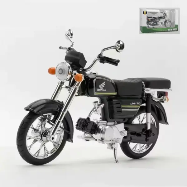 1/10 Scale JiaLing JH-70 Diecast Motorcycle Model - Image 9
