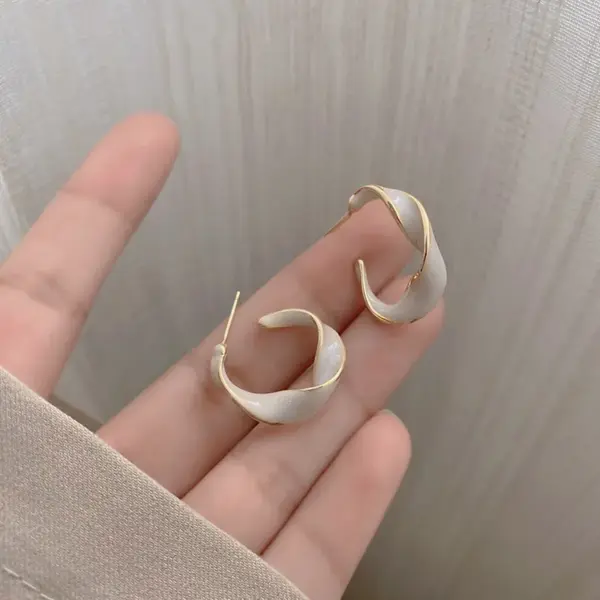 Trendy Acrylic Hoop Earrings for Women - Image 14