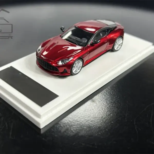1:64 Scale Diecast Martin DB12 Alloy Model - Image 7