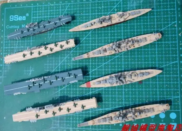 1/2000 Scale Assembled Model Aircraft Carrier