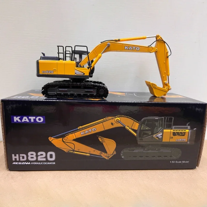KATO 1:50 HD820-7 Diecast Excavator Model 4 KATO 1:50 HD820-7 Diecast Excavator Model - Image 4