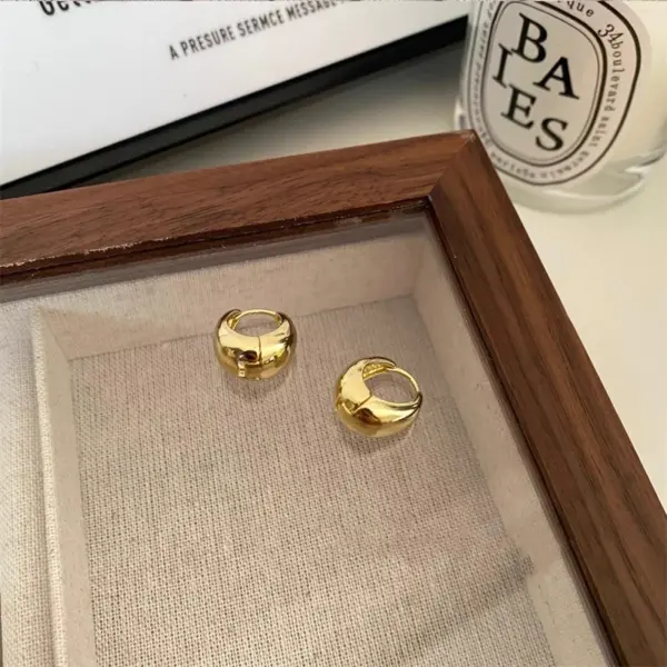 Smooth Metal Chunky Hoop Earrings 72mm x 45mm - Image 9