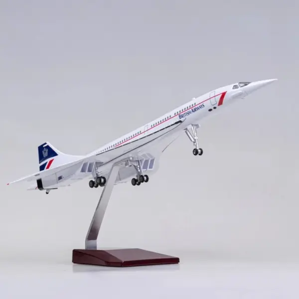 Singapore Airlines Concorde Resin Model Aircraft - Image 4