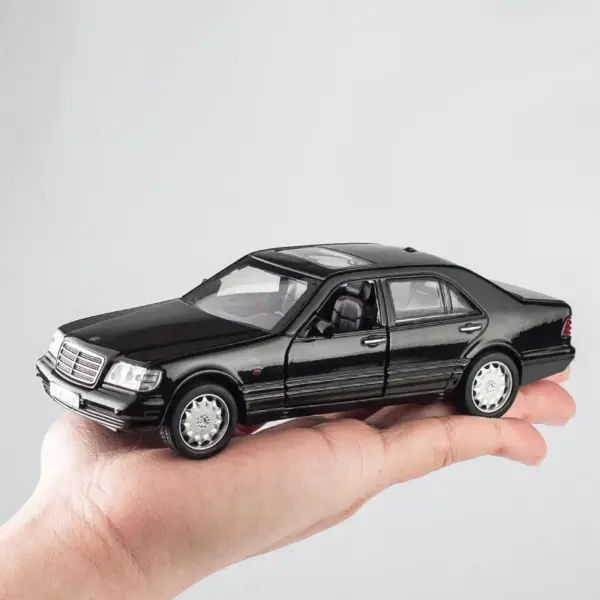 1:32 Mercedes-Benz S-W140 Diecast Alloy Model - Image 5