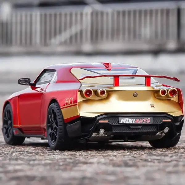 1:24 Scale GTR50 Diecast Model Car with Sound - Image 6